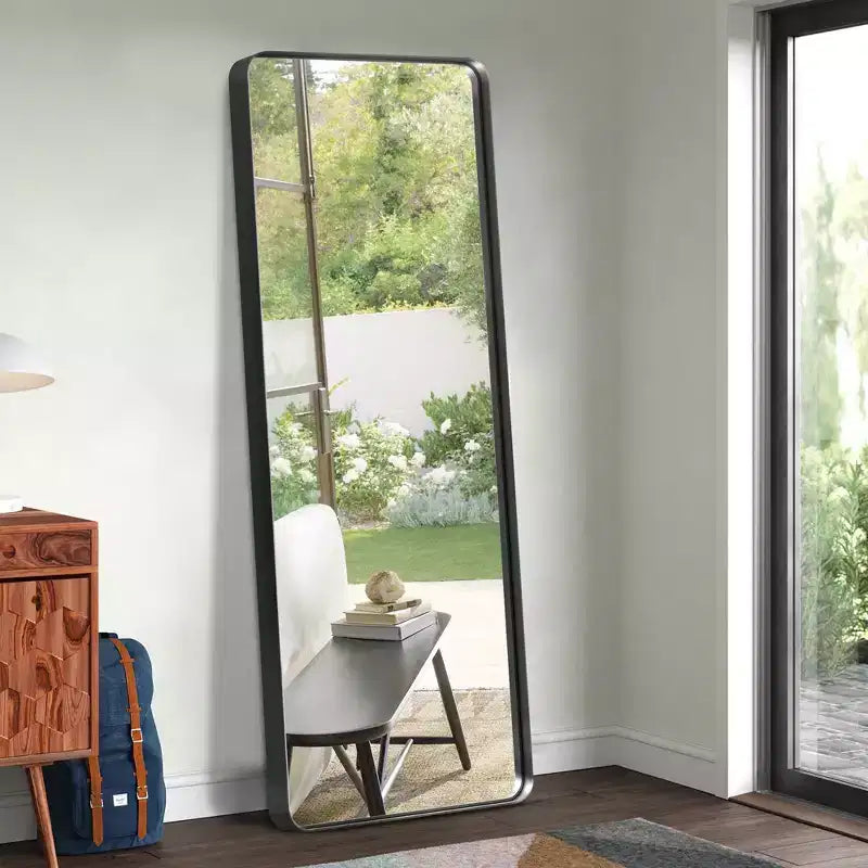 Specchio a parete a figura intera rettangolare nero, singolo, 71" x 31.5"