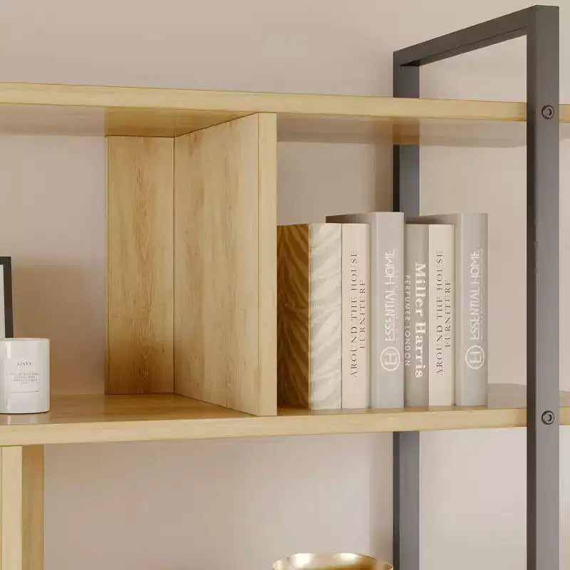 Libreria a 5 ripiani con anta, colore nero/legno, alta 180,6 cm, con ripiani aperti, per adulti