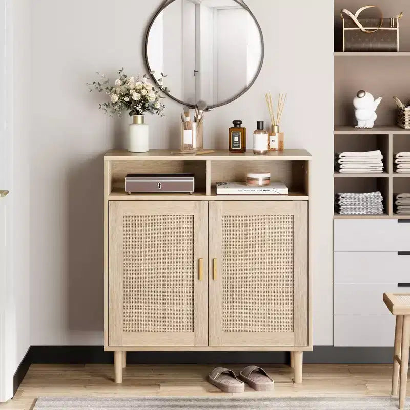Credenza a 2 ante con ripiani a giorno, in rovere naturale e rattan, per 1-2 persone