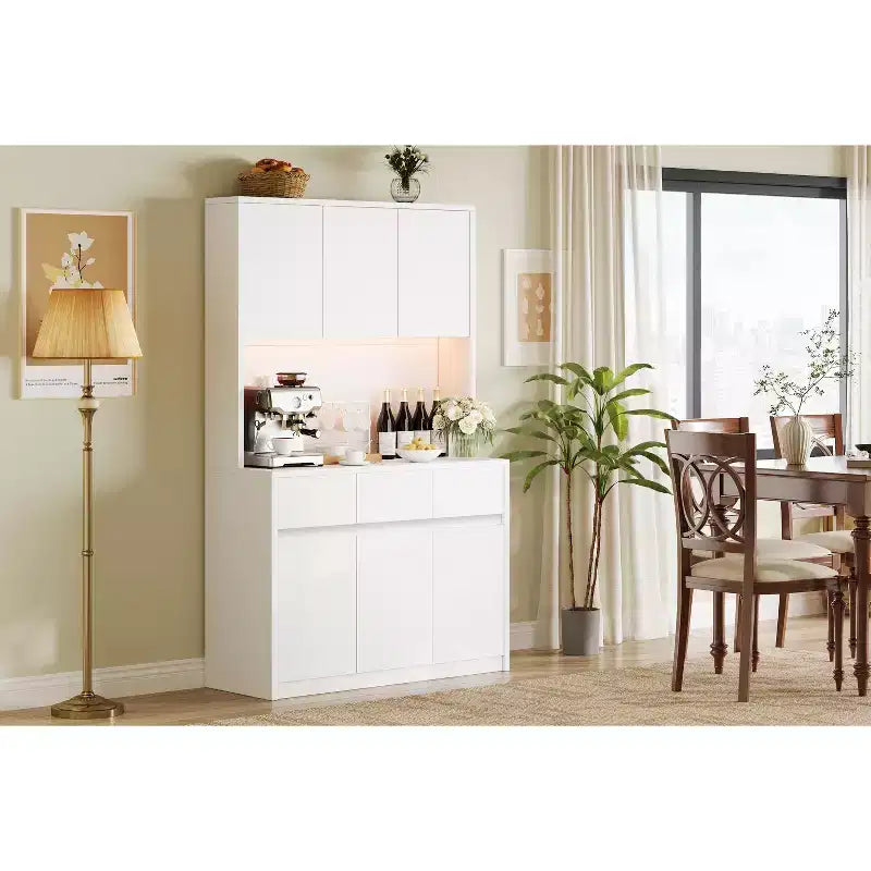 Credenza dispensa da 70" (178 cm) Nera/Grigia/Bianca con Stazione di Ricarica, Supporto per Microonde e 3 Cassetti