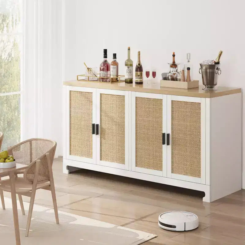 Madia a 4 ante in Rattan Marrone / Bianco e Marrone con ripiani regolabili, larghezza 152 cm, assemblaggio da 1 persona